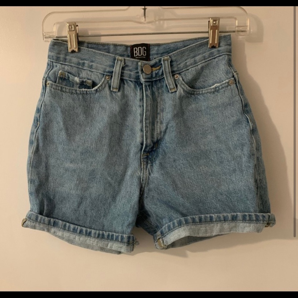 BDG Urban Outfitters mom shorts high waisted rise